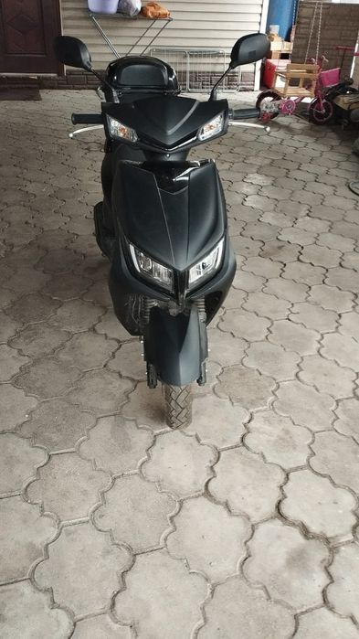 Продам мопед почти новый