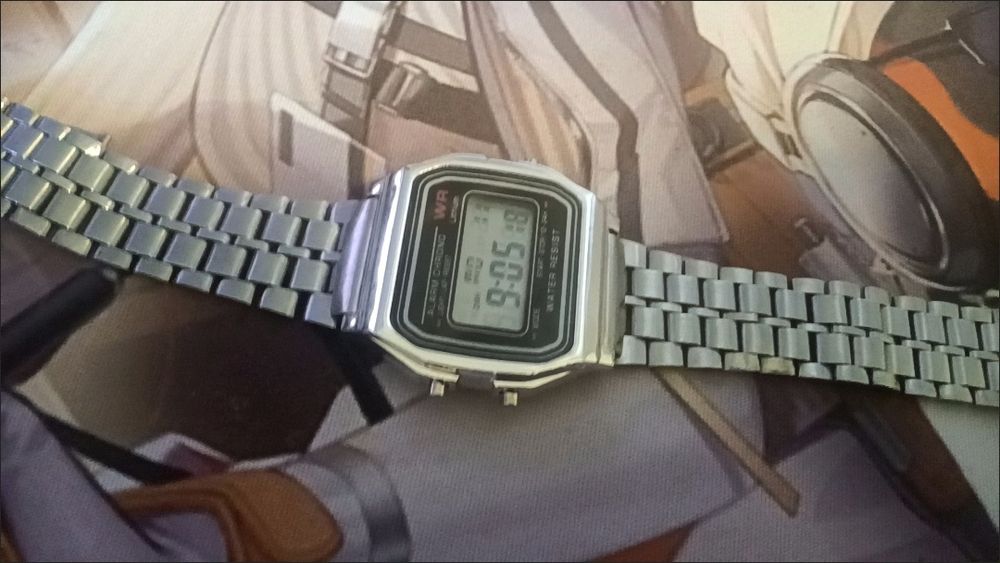 Ретро электронные часы — 20 шт оптом!