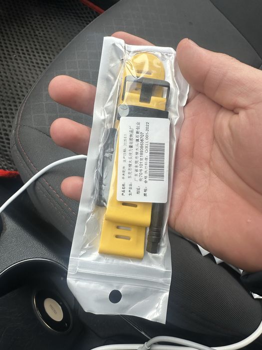 Ремешки на часы Garmin