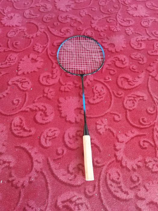 Ракетка для тенниса