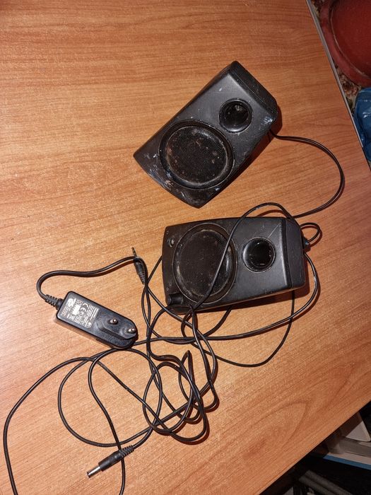 Boxe audio Logitech pentru calculator/ laptop sau chiar telefon