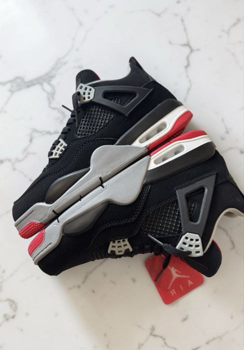 Nike Air Jordan 4 Black Cement Bred Mărimea 41 Noi în Cutie