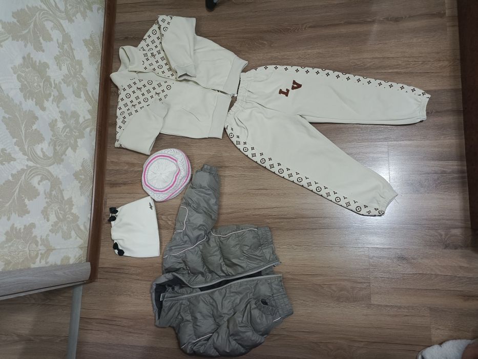 Фирменная теплая куртка