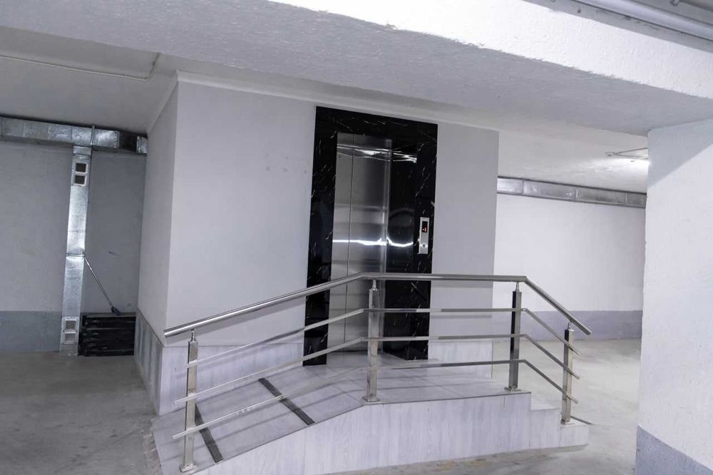 Аренда в бизнес-центре/Коммерческие помещения