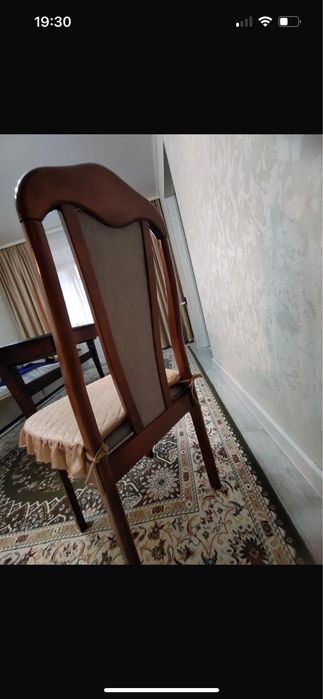 Продам стулья новые