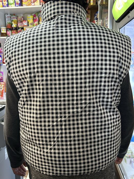 Безрукавка женская.