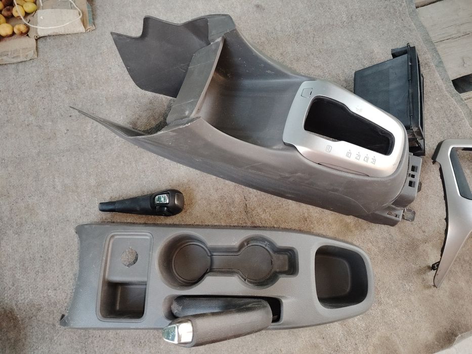 Cobalt uchun original markaziy panel (konsol)

1. Markaziy kon