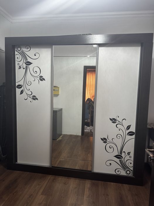 Шкаф купе состояние хорошое, цена договорная