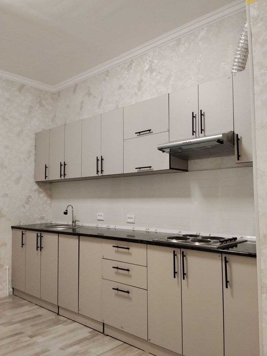 Zudlik bilan sotiladi