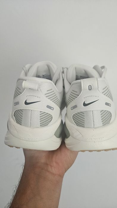 Nike Air Zoom Vomero 18 Running originali