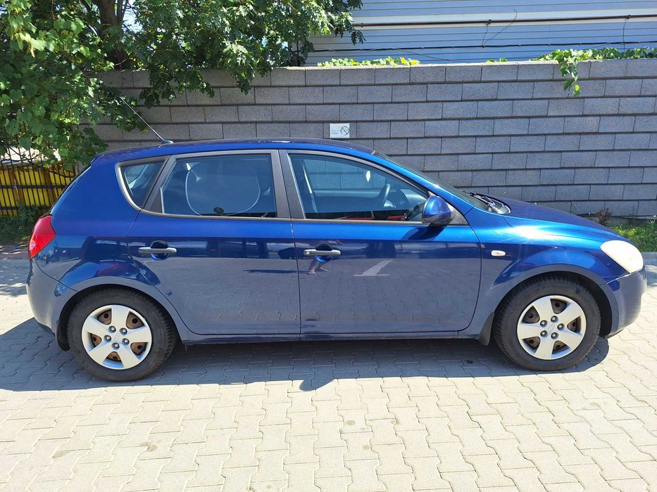 KIA Ceed 2009 — imagine 11