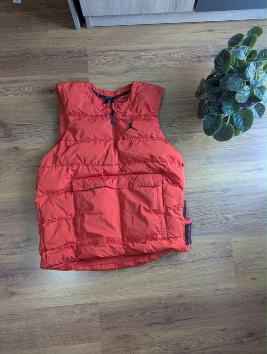 vesta nike air jordan marimea M