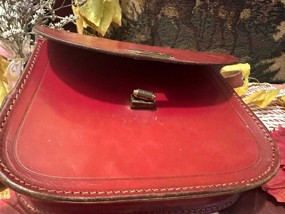 Дамска кожена чанта