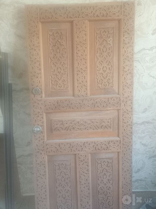 Eshik sotiladi naqishli qol mehnati