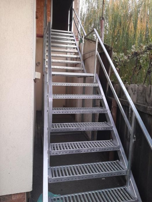 Scara metalica zincata