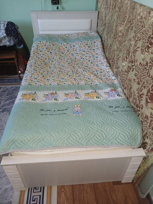 Шкаф б/у дерево ольха темная