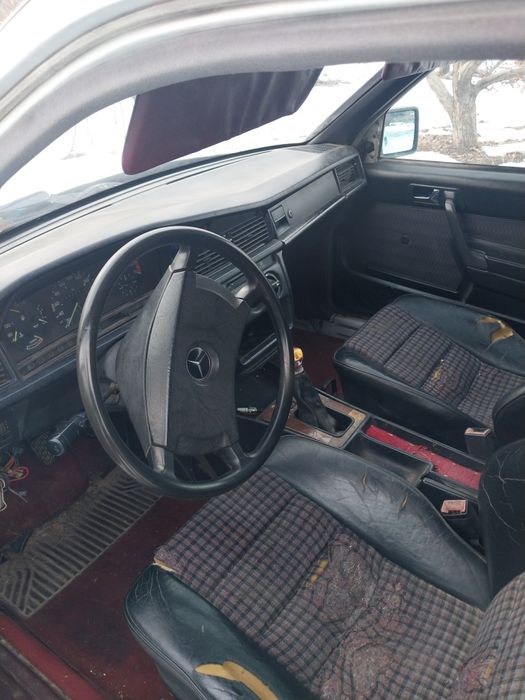 Продам Мерс 190, на полном ходу