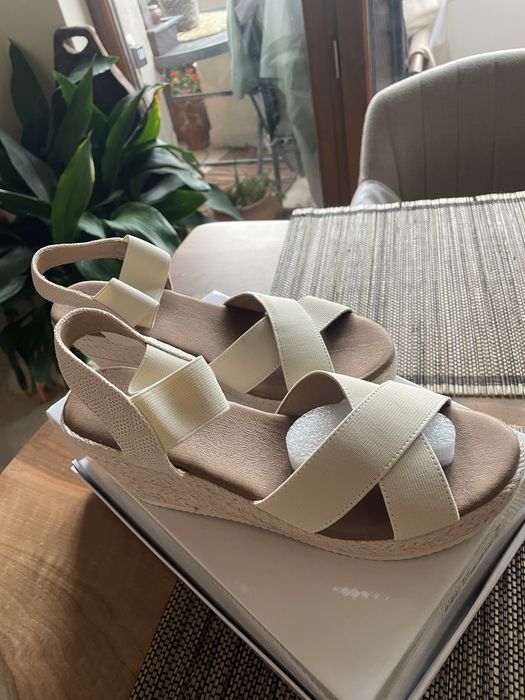 Нови удобни сандали