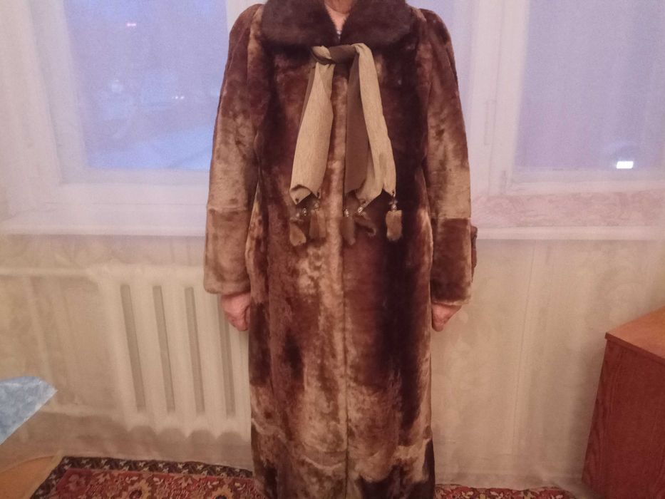 Продам цигейковую шубу