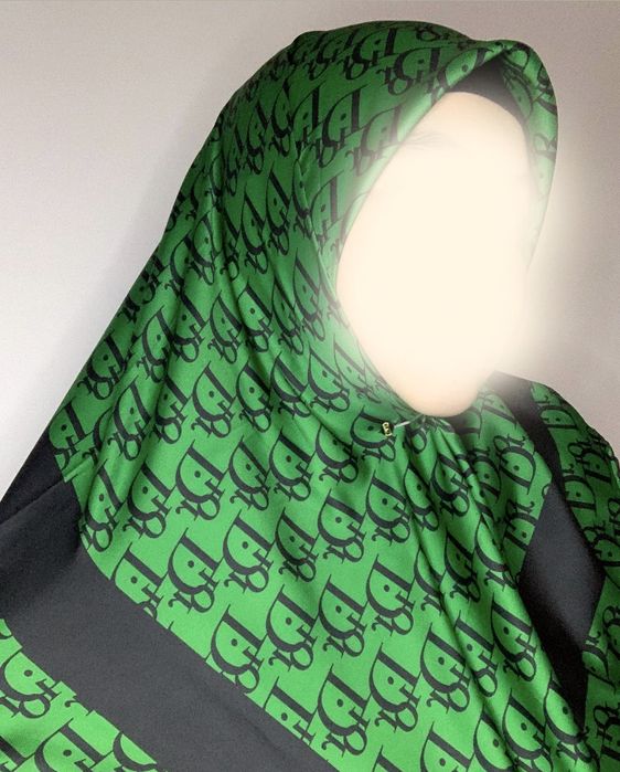 Romol atlasiviy qizlar uchun