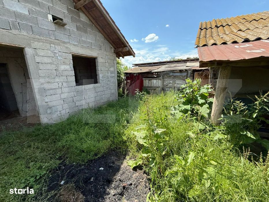 Casa P+E, 110 mp utili, 700 mp teren, zona Sat Jiului