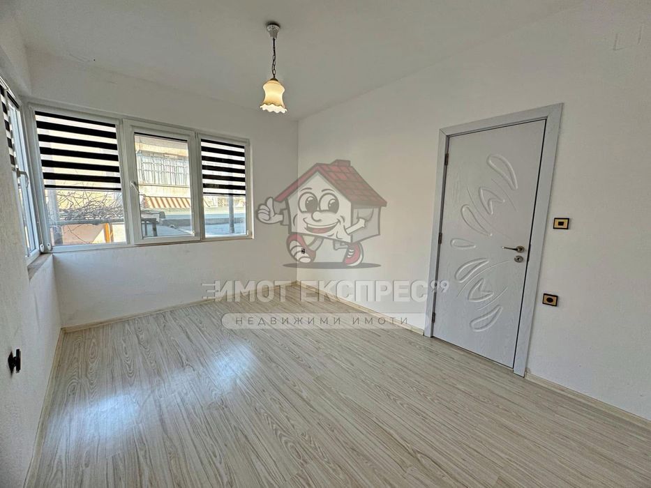 Дава се под наем Тристаен апартамент в Асеновград - 70 кв.м за 209.1 € - Снимка #5