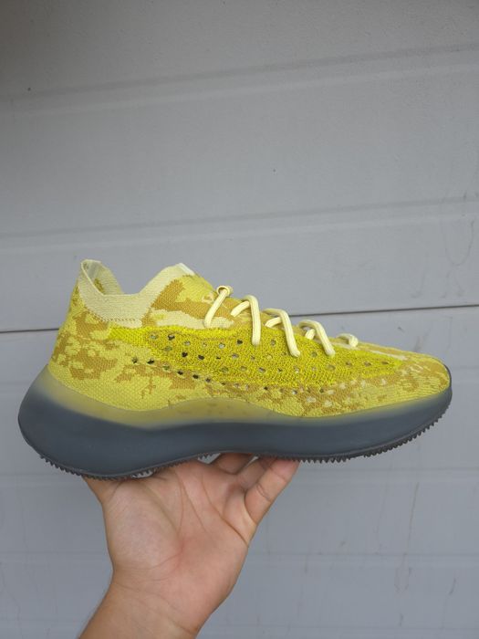 Vând Yeezy Boost 380 Hylte