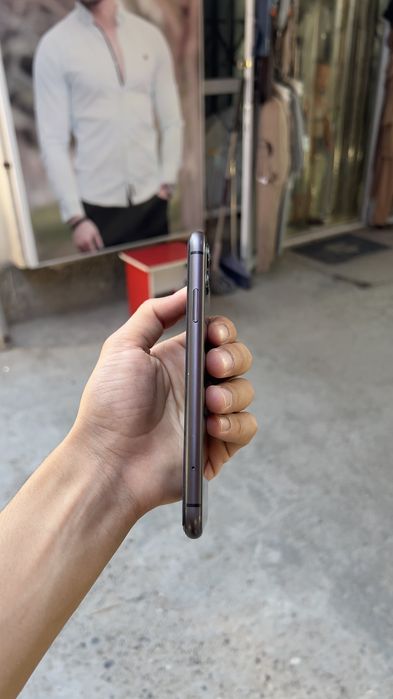 Iphone 11 sotiladi