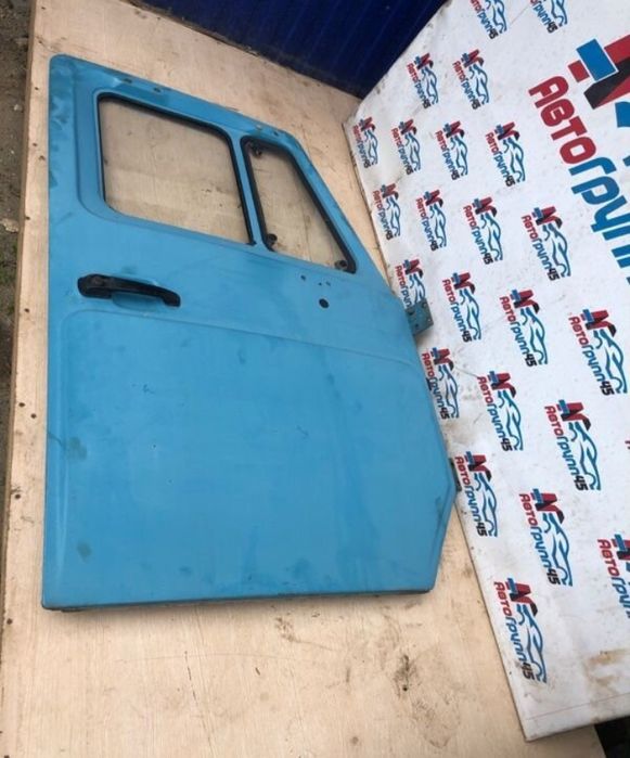 Дверь зил       .