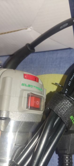 Продам новый фрезер