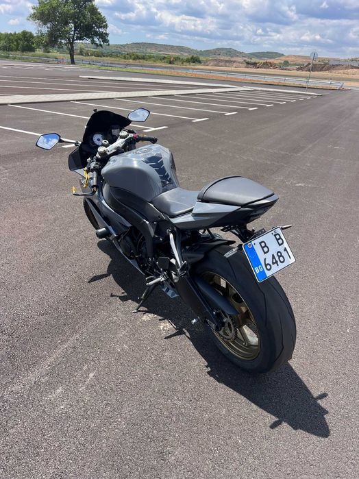 Kawasaki Ninja ZX6R