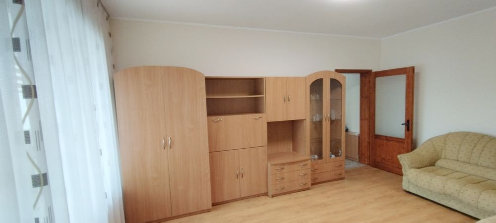 Тристаен апартамент срещу ХЕИ и Палах Център