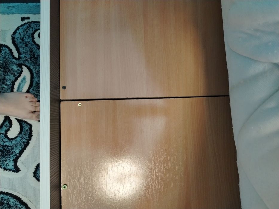 Vand mobilă tineret