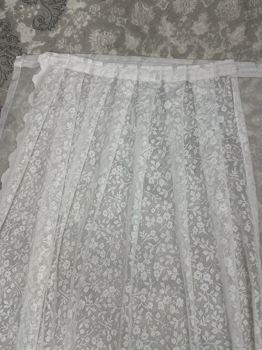Шторы новые белого цвета