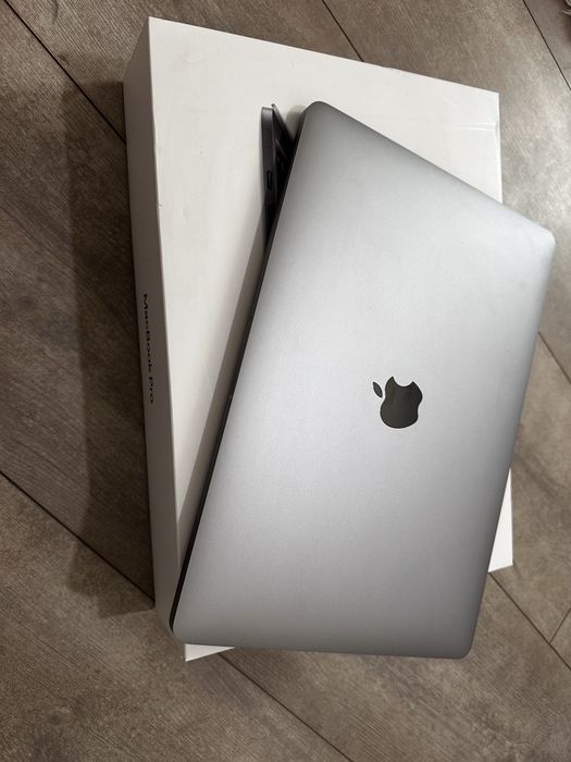 MacBook Pro 13 inch 2020