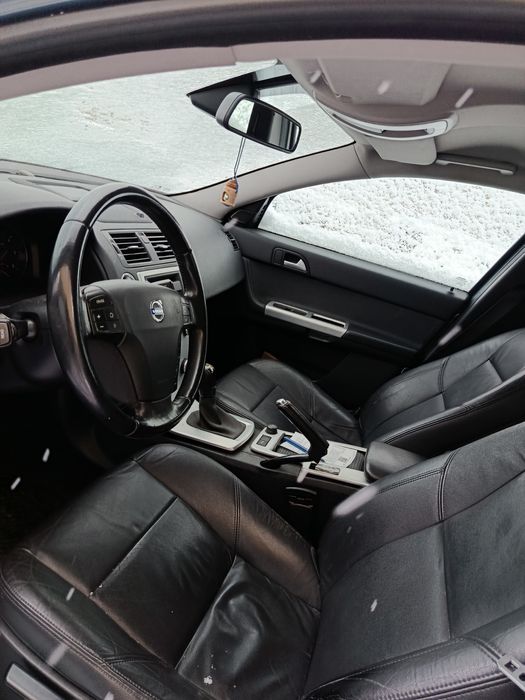 Volvo v50 2011 1.6d 115к.с