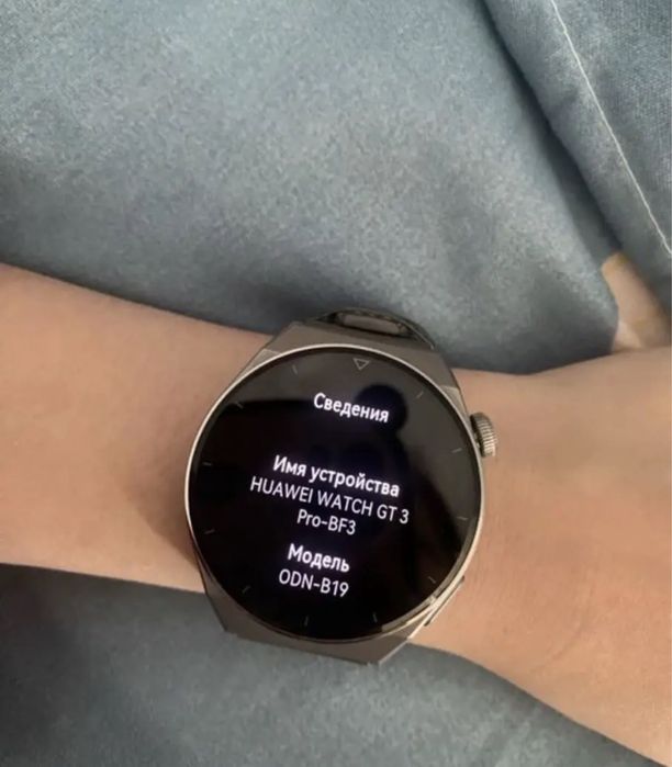 Смарт-часы продаю