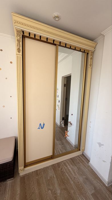 Продам Шкаф-купе