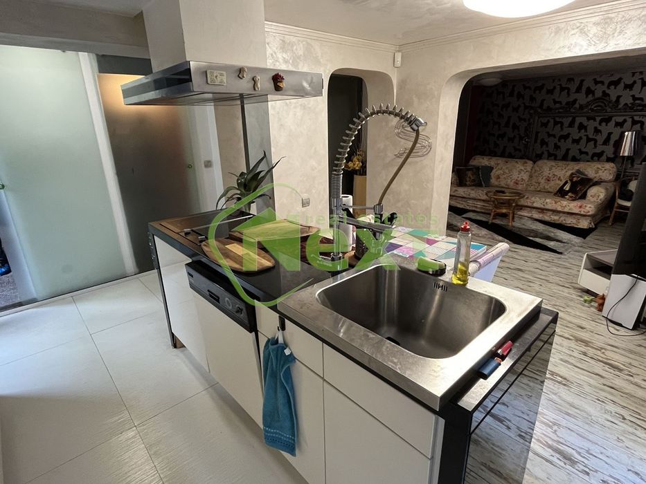 Продава се Двустаен апартамент в София, Яворов - 84 кв.м за 1834 €/кв.м - Снимка #6