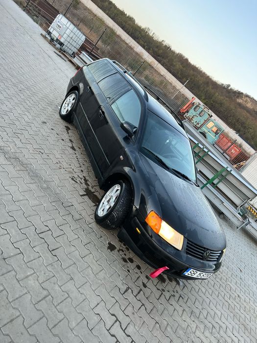 VOLKSWAGEN Passat 0 — imagine 2