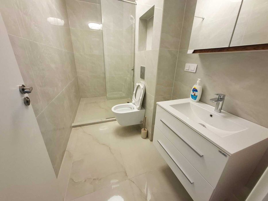 Дава се под наем Двустаен апартамент в Шумен, Тракия - 55 кв.м за 368.73 € - Снимка #3