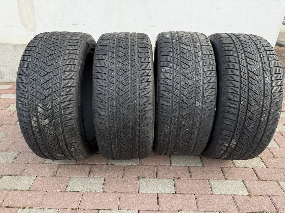 Set 4 anvelope iarna 285/40 R21