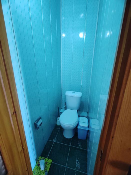 7 mkr 4 maktab yoni 3 xonalik 4 etajkani 4 etaji