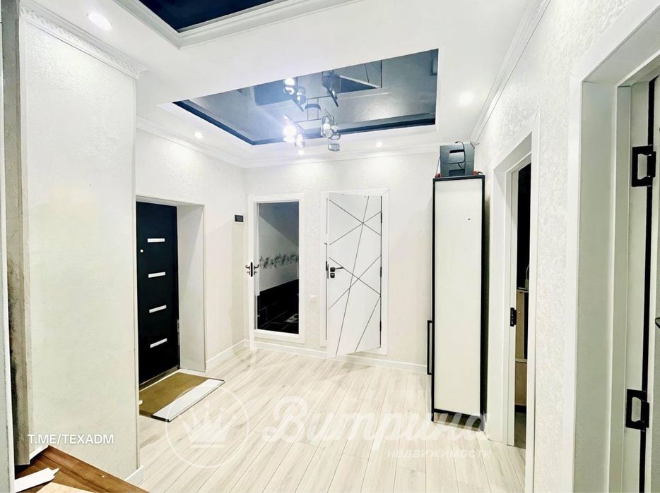 Продаётся 3-комнатная квартира ул. Паркент