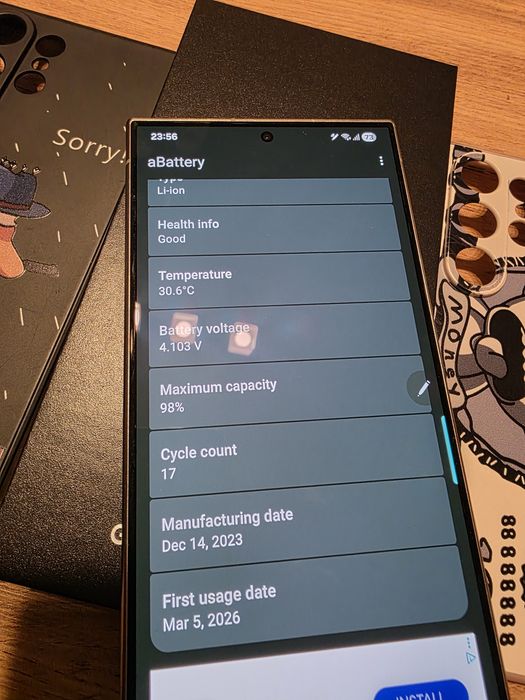 Samsung Galaxy S24 Ultra; 512 GB памет; 12 RAM;  SNAPDRAGON;