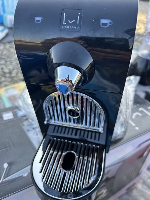 Aparat de cafea cu capsule