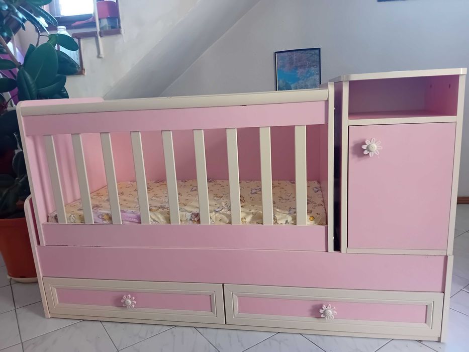 Кошара за момиче