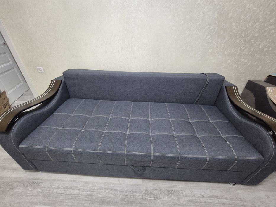 Продам       диван