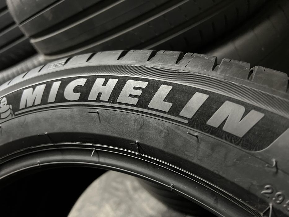 295/40/20 и 265/45/20 MICHELIN, като Нови!