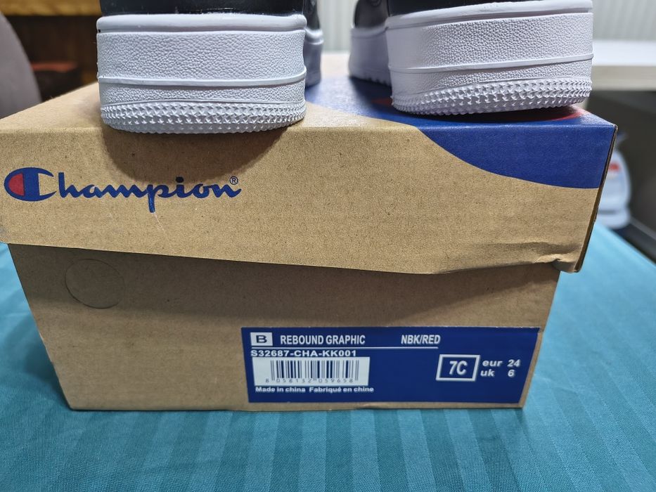 Adidași Champion mărimea 24